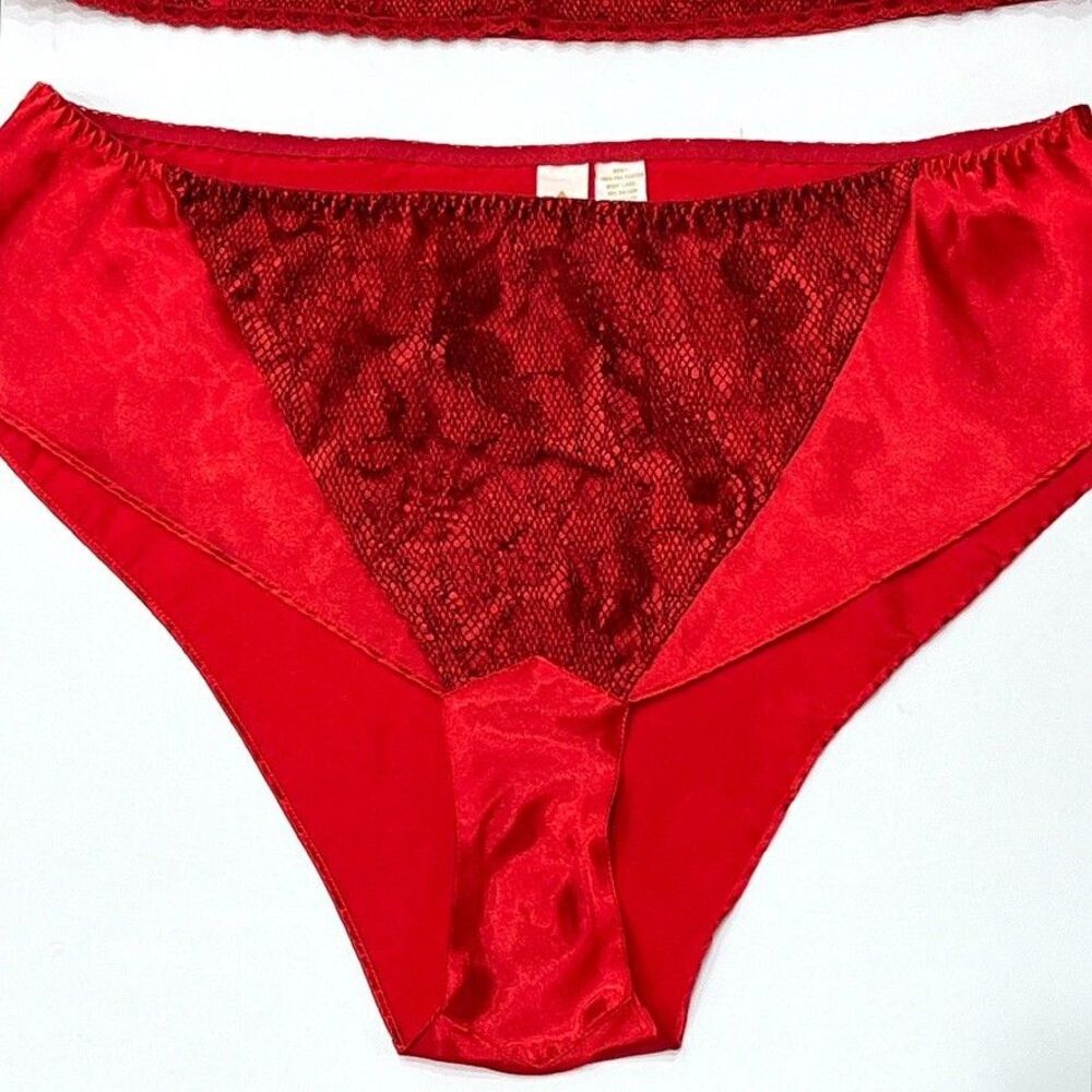 Vintage Victoria’s Secret Gold Label Red Satin Lace Cami Panty Set Small Y2K - Picture 10 of 12
